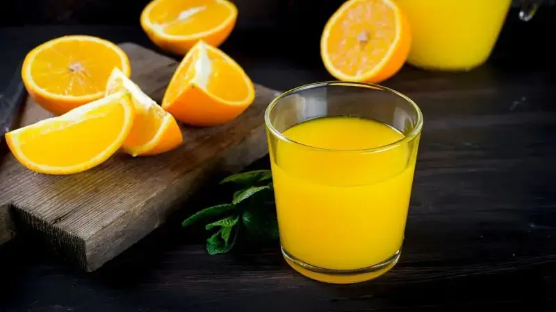 Jugo de naranja envasado