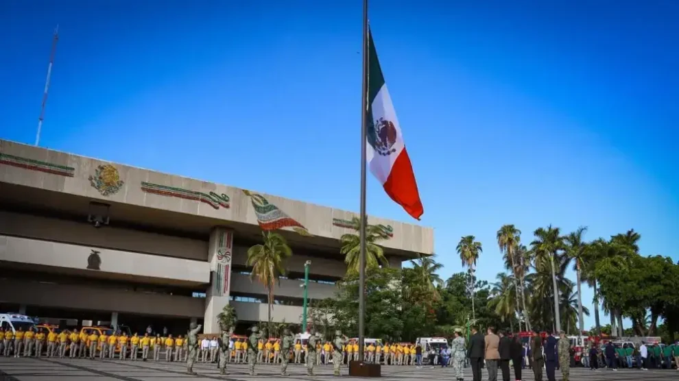 Conmemoran los sismos de 1985 y 2017