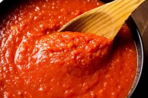 Salsa de tomate: el ingrediente que le saca la acidez y no es azúcar