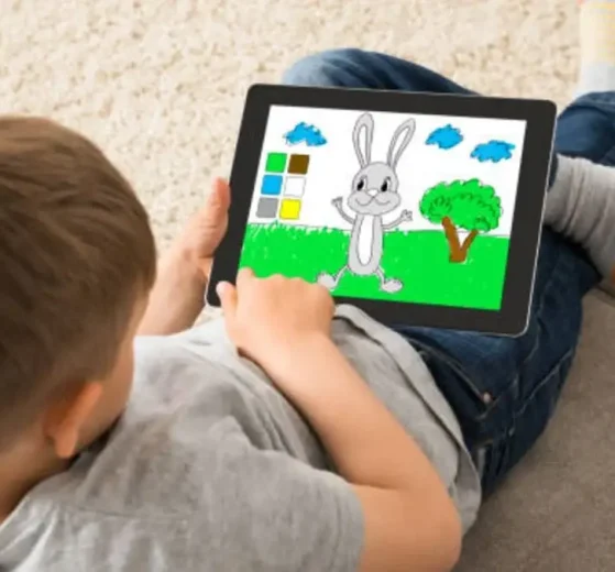 Niño con tablet