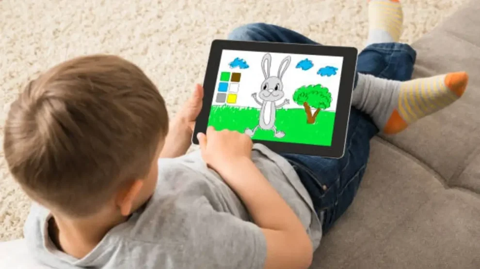 Niño con tablet