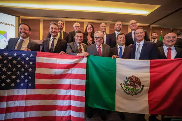Firman contratos para construir planta de metanol verde