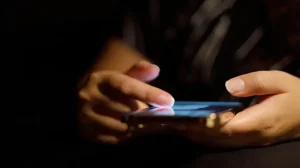 Tiempo que pasas scrolleando smartphone