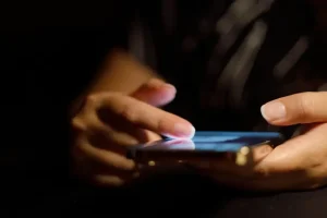 Tiempo que pasas scrolleando smartphone