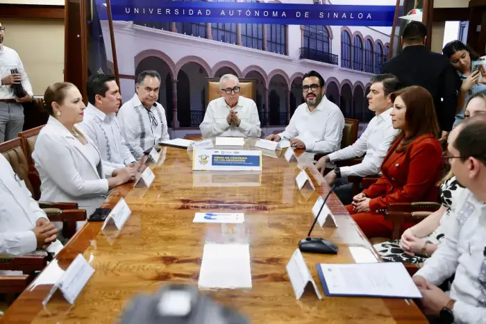 Firma del convenio UAS – Ayto de Culiacán Firma del convenio UAS – Ayto de Culiacán