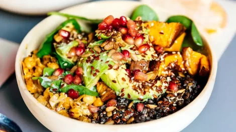 Vegetano bowl desayunos para ganar músculo