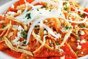 Chilaquiles rojos tradicionales