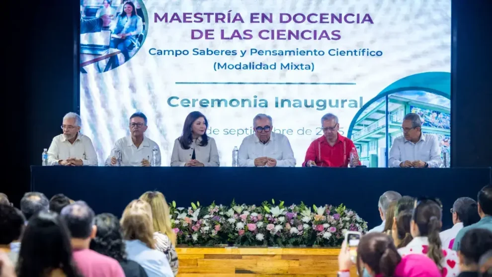 Inaugura Gobernador Rocha maestría en Docencia