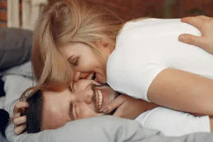 Pareja romance sexo prostooleh