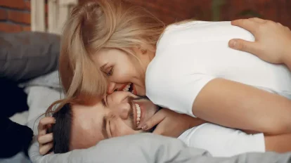 Pareja romance sexo prostooleh