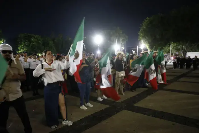 Rocha Moya conmemora 215 aniversario del Grito de Independencia