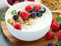 Bowl yogur frutos rojos