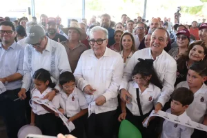 Entrega de 22 obras en Ahome