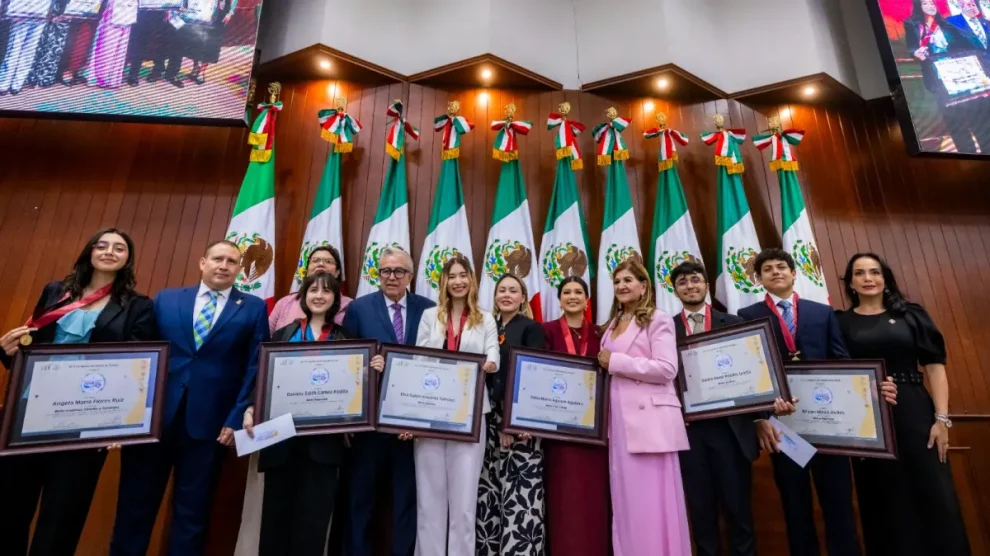 Medalla al Mérito Juvenil