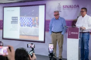 Firma acuerdo comercial proyecto Pacífico Mexinol