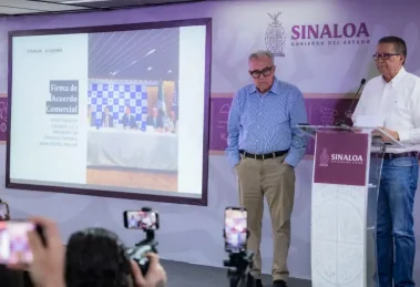 Firma acuerdo comercial proyecto Pacífico Mexinol
