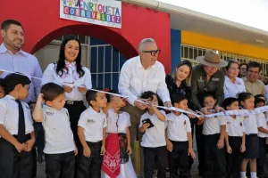 Nuevas de aulas en Jardín de Niños en Badiraguato