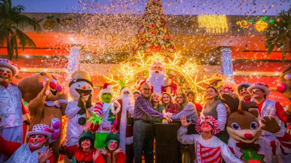 Encendido del monumental árbol de Navidad