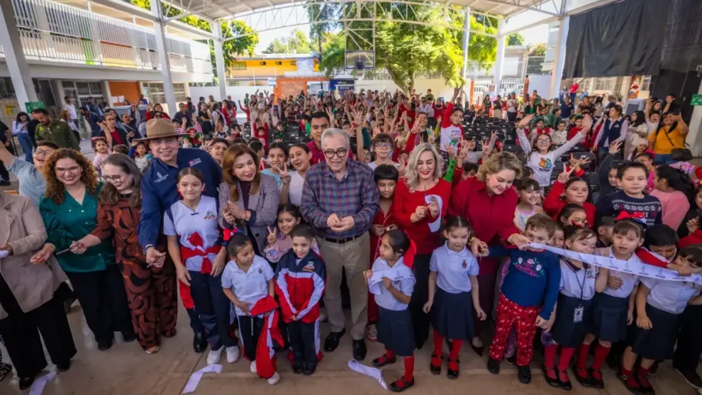 Inaugura infraestructura en primaria de Culiacán