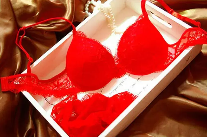 Ropa interior roja en Nochevieja Ropa interior roja en Nochevieja