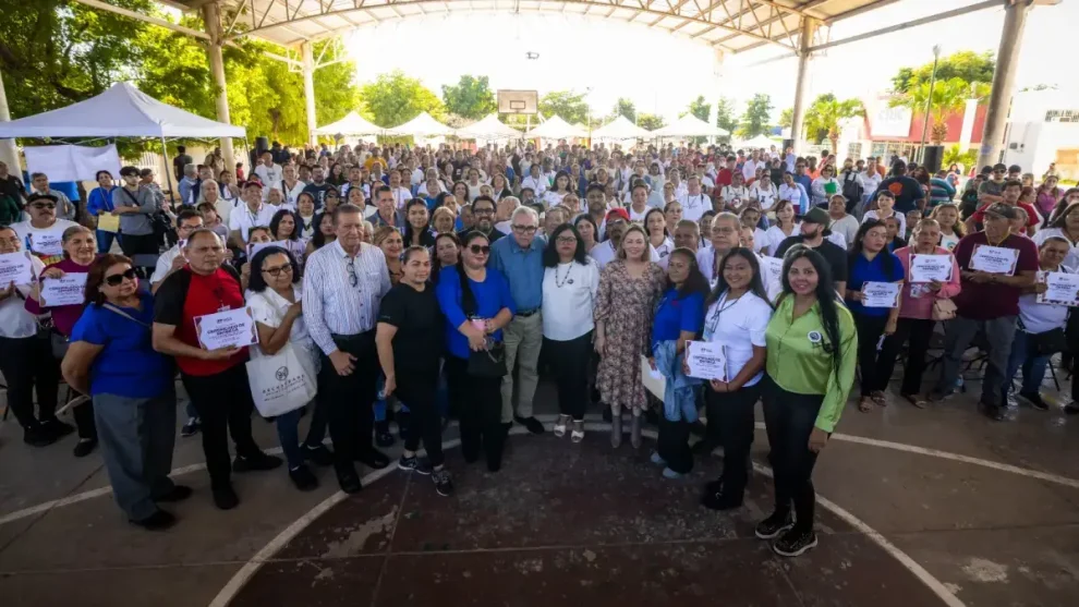 Apoyando a los tianguistas