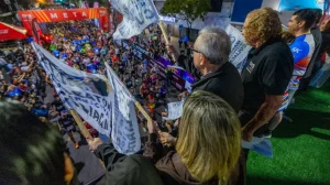 Banderazo Maratón Internacional Mazatlán