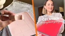 Gelatina de yogurt griego