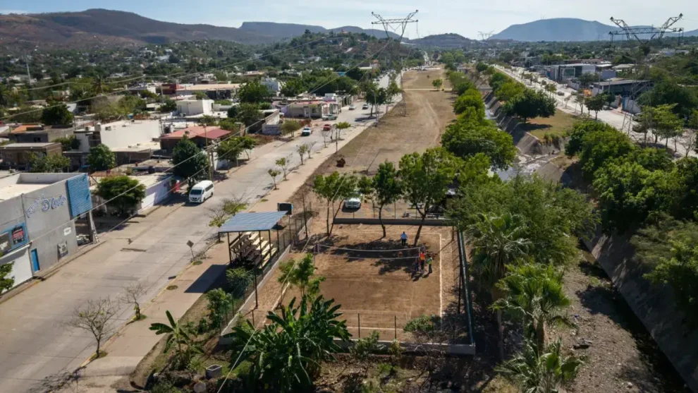 Sendero de Paz en el boulevard Agricultores