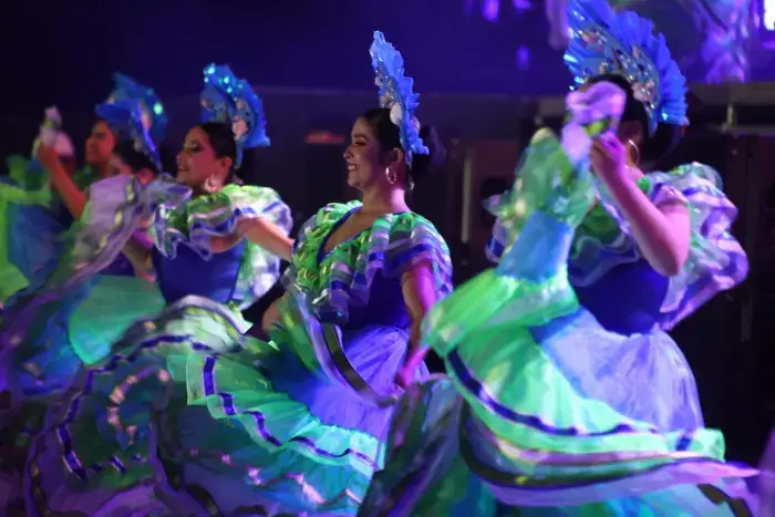 Mazatlán corona a Mariana I Reina de los Juegos Florales