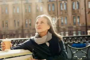 Mujer mayor menopausia