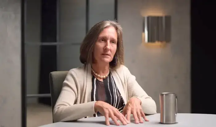 Dra Anna Lembke psiquiatra especializada en adicciones