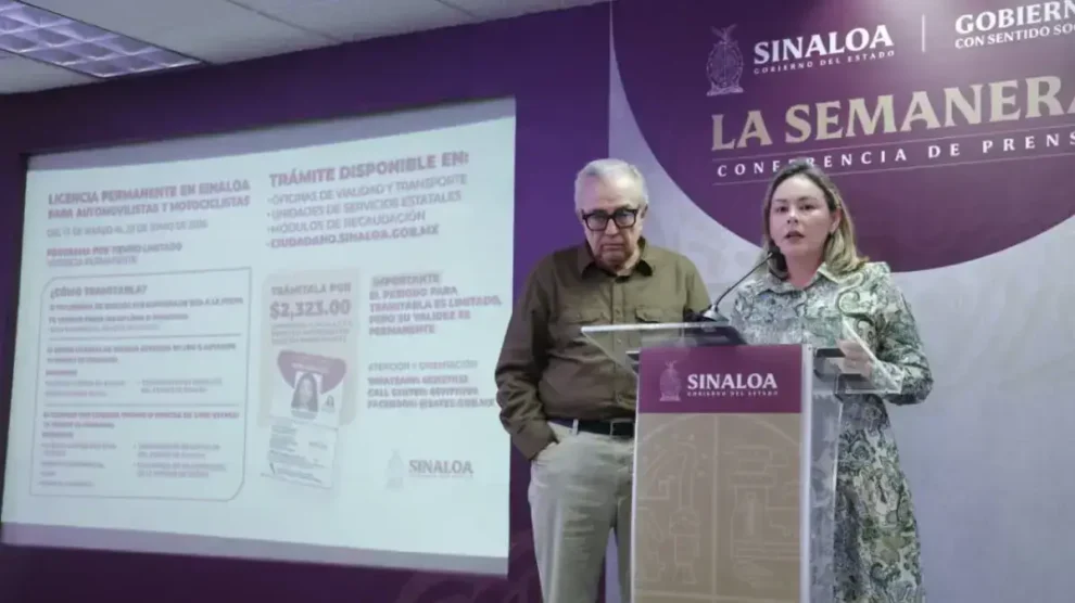 Invita Rocha Moya a adquirir licencia permanente de conducir