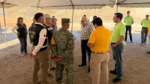 Gobernador Rocha acude a mina de Santa Fe