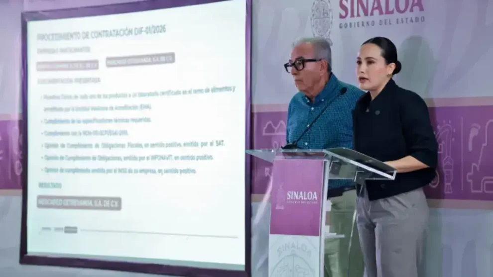 Licitaciones se hacen conforme a la ley