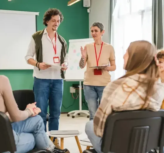Talleres para usar la inteligencia artificial a los universitarios