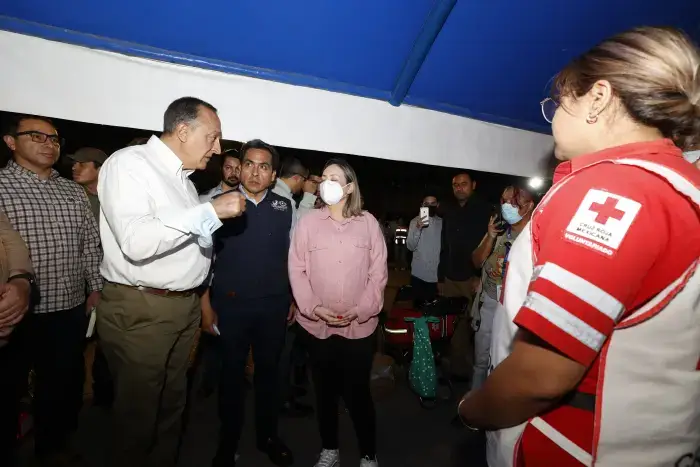 Acercamiento con familiares de víctimas de incendio en Los Mochis