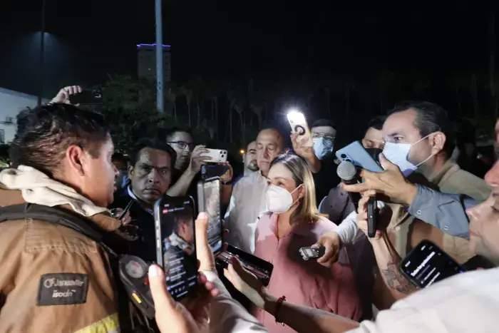 Acercamiento con familiares de víctimas de incendio en Los Mochis