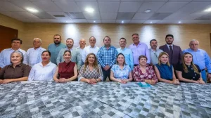 Gobernadora Yeraldine Bonilla se reunió con presidentes municipales