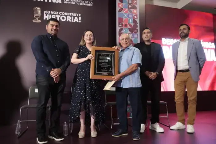 Reconoce Gobierno de Sinaloa a cronistas deportivos