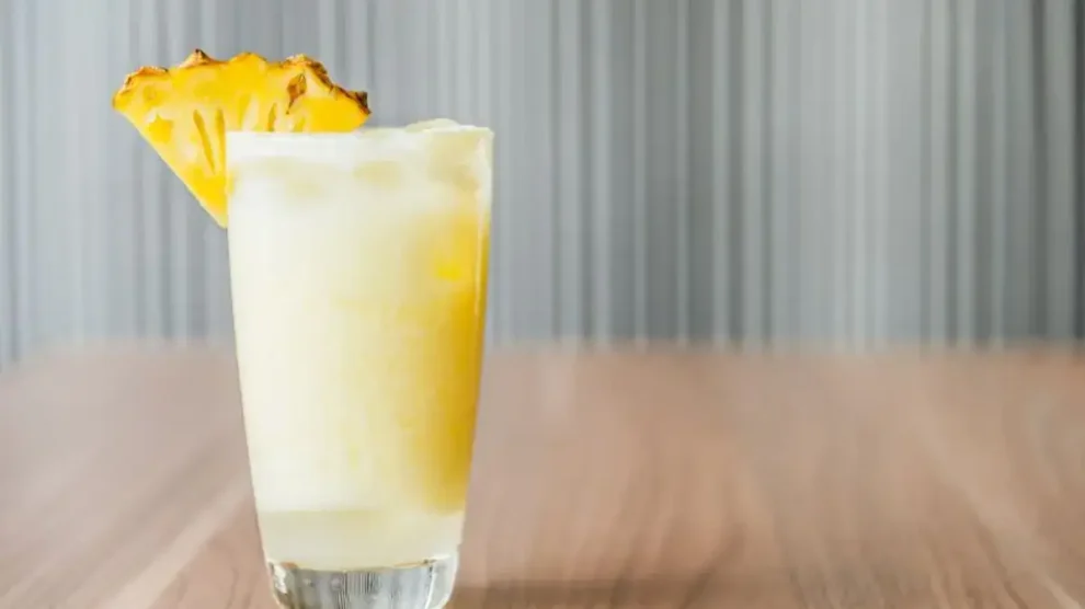 Bebida con piña