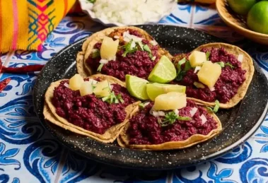 Tacos de jamaica al pastor