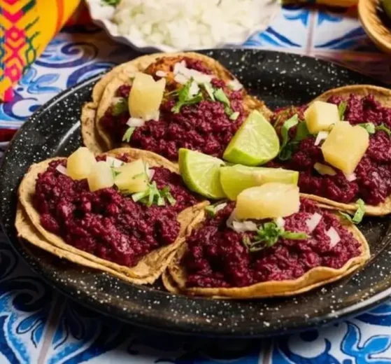 Tacos de jamaica al pastor