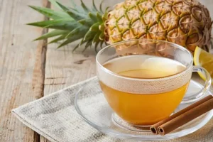 Té de cáscara de piña con canela