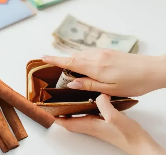 Truco de la canela en la cartera